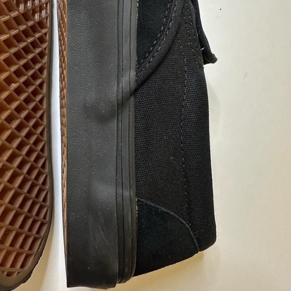 Vans Pop Cush Slip-ons Men’s Size 10 in All Black - Picture 9 of 16